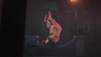 Lara Croft in the Orgasm Machine