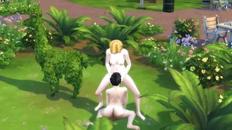 SIMS 4 - MATURE BLONDE GETS PUSSY ATE AND FUCKS CHUBBY BLACK HAIRED LADY IN PUBLIC