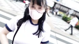 I went running in Ikebukuro with no bra, big tits gym clothes and bloomers and wearing a toy.