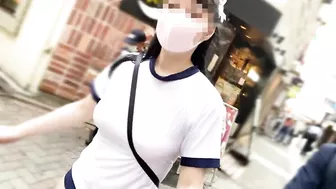 I went running in Ikebukuro with no bra, big tits gym clothes and bloomers and wearing a toy.