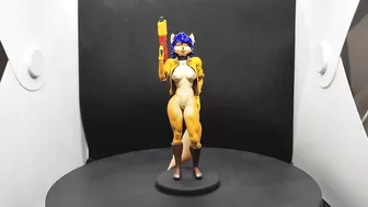 Carmelita figure