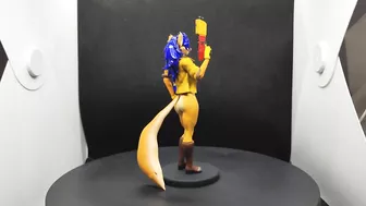 Carmelita figure