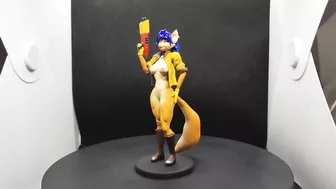 Carmelita figure