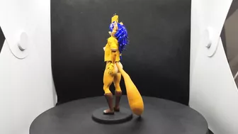 Carmelita figure