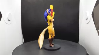 Carmelita figure