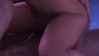 3D animation how the girl sucked the cock then put it in her pussy and tore her pussy