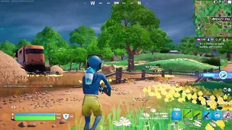 ALIEN AND HIS PET DINOSAUR / FORTNITE