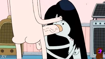 Marceline le da una mamada a Finn