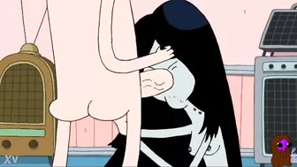 Marceline le da una mamada a Finn