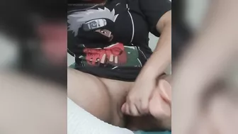 Otaku Collegegirl secretly masturbates